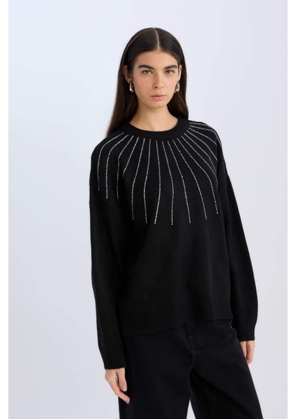 Oversize Geniş Kalıp Bisiklet Yaka Yumuşak Dokulu Taşlı Triko Kazak E2250AX24WN