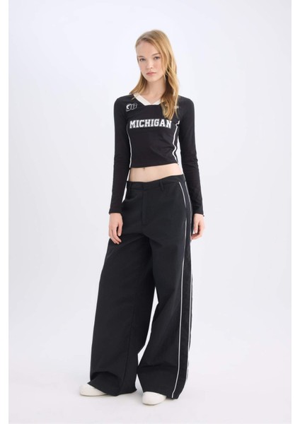 Wide Leg Geniş Bol Paça Cepli Şerit Detaylı Normal Bel Pantolon D4404AX24AU