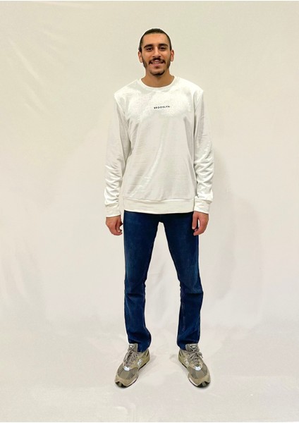 Erkek Bisiklet Yaka Rahat Kalıp 3 Iplik Kalın Orta Brooklyn Nakışlı Sweatshirt SPR24SW34
