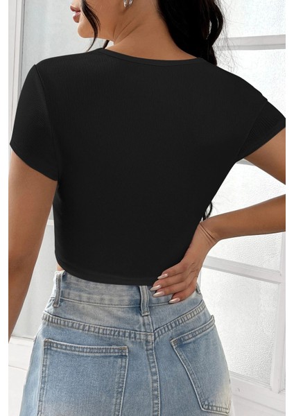 Kadın Siyah Yarım Kol Düz Yaka Crop Top Bluz fiyatları