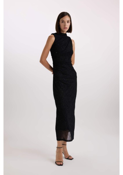 Fitted İşlemeli Kadife Kolsuz Maxi Elbise D9885AX24AU