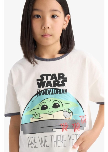Kız Çocuk Star Wars-Mandalorian Relax Fit Bisiklet Yaka Ribana Kısa Kollu Tişört E0478A825SP