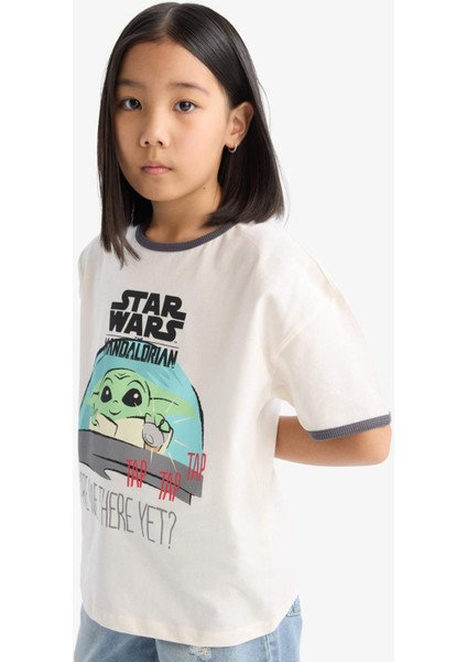 Kız Çocuk Star Wars-Mandalorian Relax Fit Bisiklet Yaka Ribana Kısa Kollu Tişört E0478A825SP