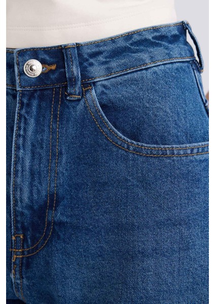 Mom Fit Yüksek Bel Katlamalı Paça Jean Şort