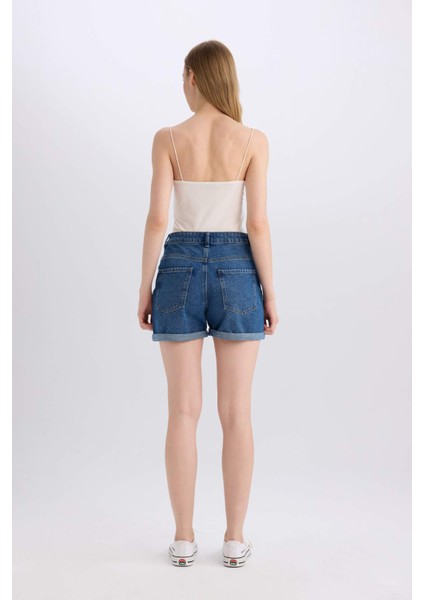 Mom Fit Yüksek Bel Katlamalı Paça Jean Şort