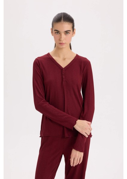 Pijama Takımı V Yaka Düğmeli Ribana Uzun Kollu Üst Beli Lastikli Geniş Paça Alt-Fall in Love D2273AX24WN