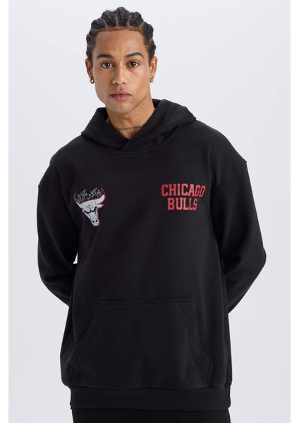 Fit NBA Chicago Bulls Boxy Fit Kapüşonlu Sırt Baskıllı Kalın Sweatshirt D6574AX25SP
