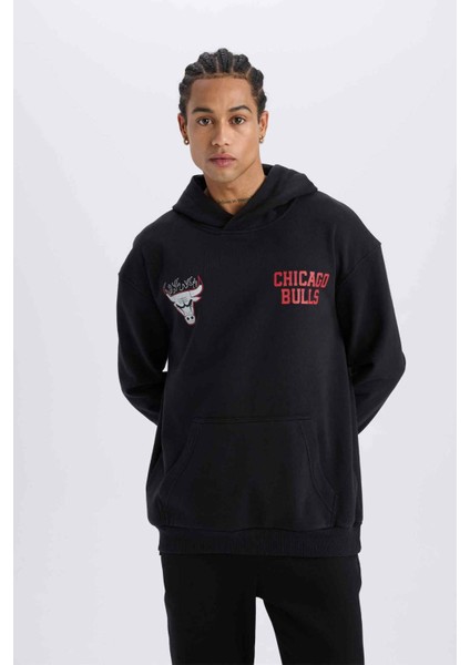 Fit NBA Chicago Bulls Boxy Fit Kapüşonlu Sırt Baskıllı Kalın Sweatshirt