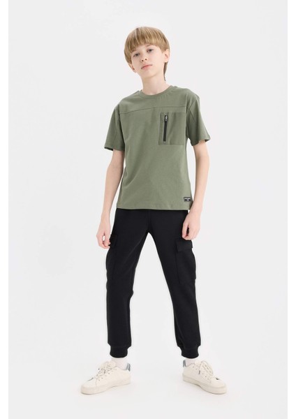 Erkek Çocuk 2'li Takım Kısa Kollu Tişört Kargo Cepli Pantolon E2820A825SP