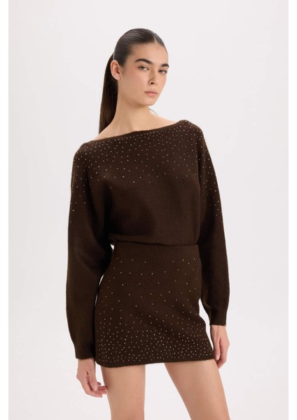 Regular Fit Kayık Yaka Taşlı Basic Düz Triko Kazak E2286AX24WN