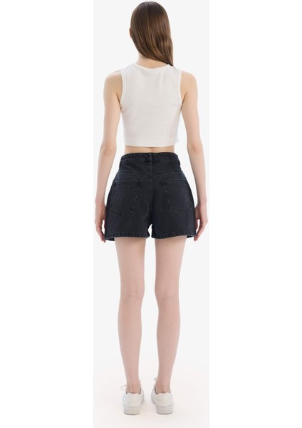 Mom Fit Yüksek Bel Kısa Paça Jean Şort