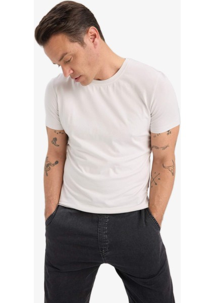 Slim Fit Dar Kesim Bisiklet Yaka Esnek Kumaş Kısa Kollu Tişört E2635AX25SM