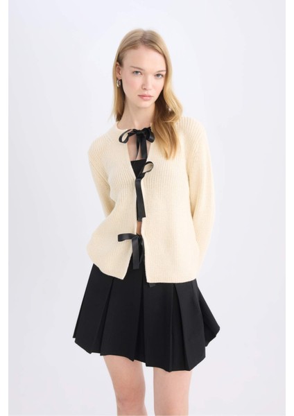 Regular Fit Bisiklet Yaka Bağlamalı Triko Hırka E2271AX24CW