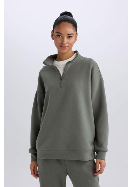 Fit Oversize Geniş Kalıp Dik Yaka Sporcu Sweatshirt D3796AX24WN