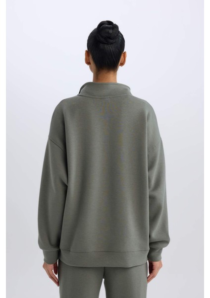 Fit Oversize Geniş Kalıp Dik Yaka Sporcu Sweatshirt D3796AX24WN