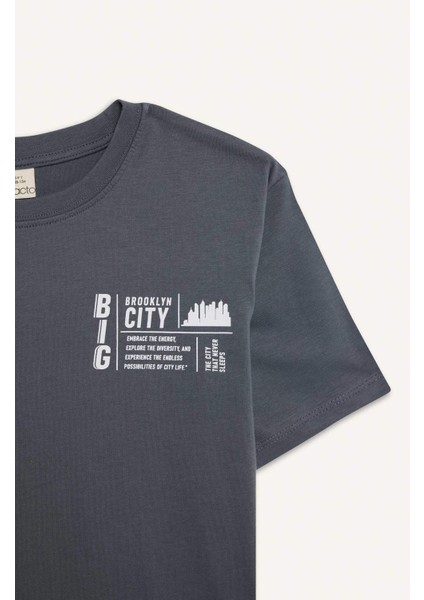 Erkek Çocuk Bisiklet Yaka Baskılı Kısa Kollu Tişört