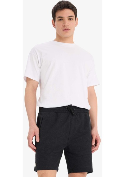 Slim Fit Dar Kesim Dar Paça Şort W7965AZ25SM