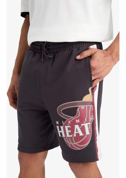 Fit NBA Miami Heat Standart Fit Kısa Paça Şort E2190AX25SM