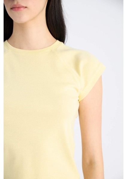 Slim Fit Dar Kesim Bisiklet Yaka Basic Düz Ribana Kısa Kollu Tişört C7334AX25SP