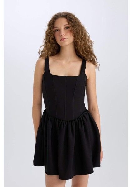 Kare Yaka Askılı Mini Elbise