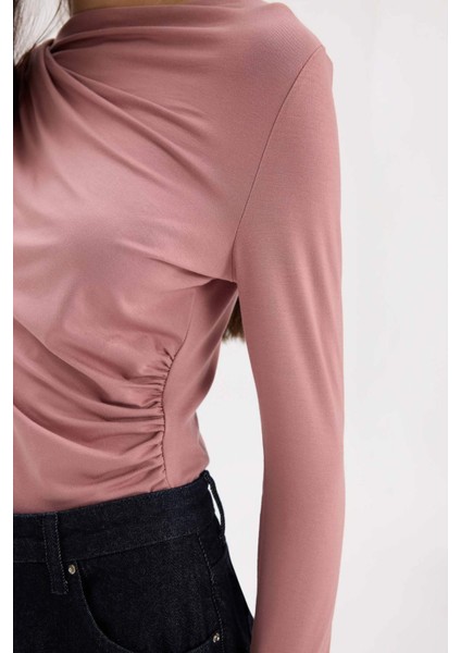 Slim Fit Dar Kesim Kayık Yaka Basic Düz Uzun Kollu Bluz D5300AX24AU