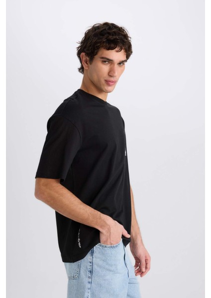 %100 Pamuk One Piece Boxy Fit Bisiklet Yaka Sırt Baskılı Kısa Kollu Tişört D5459AX25SP