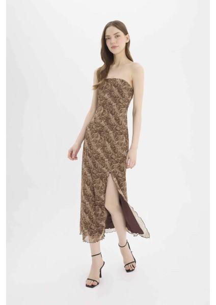 A Kesim Straplez Desenli Tül Yırtmaçlı Maxi Abiye Elbise