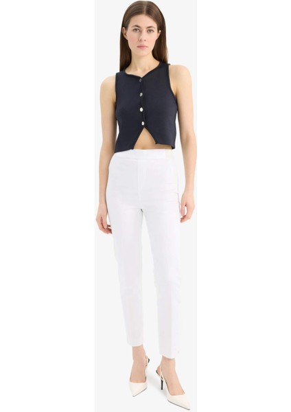 Regular Fit Bisiklet Yaka Düğmeli Siyah Triko Yelek E0990AX25SM