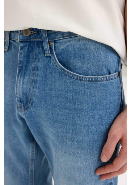 Slim Tapered Fit Dar Kalıp Normal Bel Daralan Paça Jean Pantolon D8745AX25SP