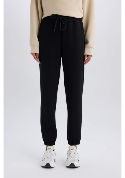 Fit Standart Fit Uzun İnce Jogger Eşofman Altı Cepli Beli Paçası Lastikli E3546AX24WN