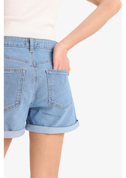 Normal Bel Yıkamalı Cepli Duble Paça Jean Şort E0701AX25SM