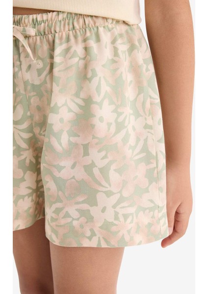 Kız Çocuk Çiçek Desenli Viskon Şort