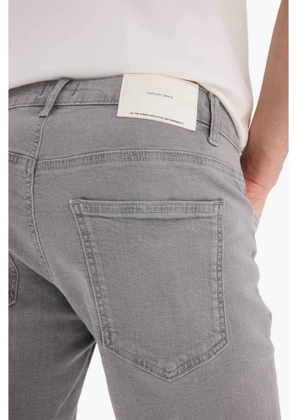 Slim Fit Dar Kesim Jean Bermuda Şort A4802AX25SM