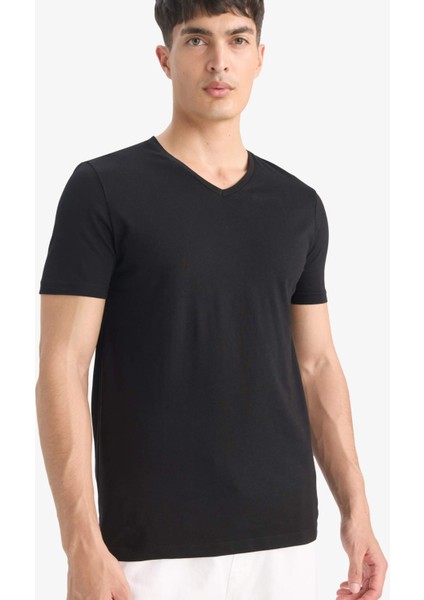 %100 Pamuk Slim Fit Dar Kesim V Yaka Basic Düz Kısa Kollu Siyah Tişört M7668AZ25SP