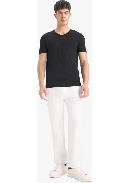%100 Pamuk Slim Fit Dar Kesim V Yaka Basic Düz Kısa Kollu Siyah Tişört M7668AZ25SP