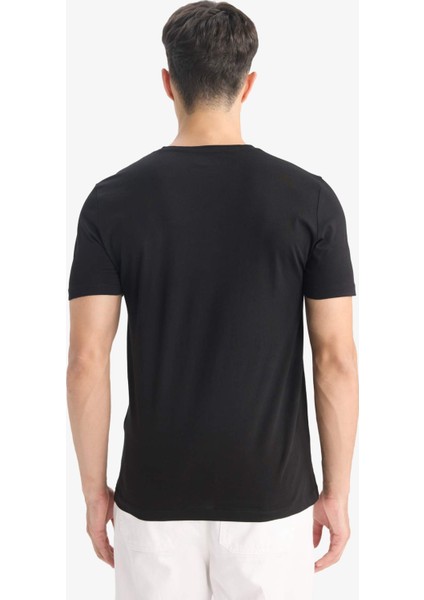 %100 Pamuk Slim Fit Dar Kesim V Yaka Basic Düz Kısa Kollu Siyah Tişört M7668AZ25SP