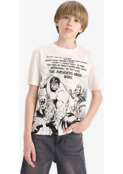 Erkek Çocuk Marvel Avengers Bisiklet Yaka Kısa Kollu Tişört D9569A825SM