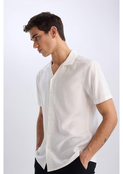 Modern Fit Yazlık Polo Yaka Basic Düz Kısa Kollu Gömlek V8406AZ25SM