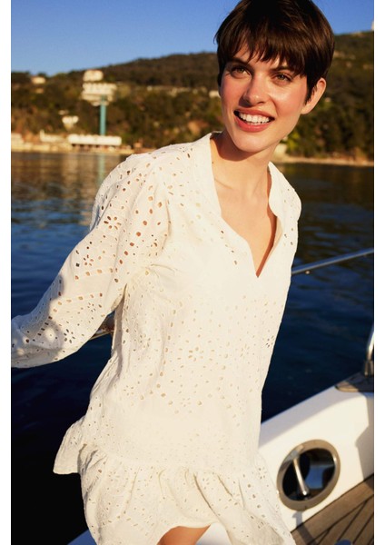 Apaş Yaka Brode Uzun Kollu Mini Plaj Elbisesi-Fall in Love D8734AX25SM