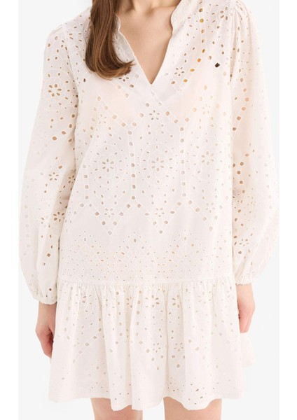 Apaş Yaka Brode Uzun Kollu Mini Plaj Elbisesi-Fall in Love D8734AX25SM