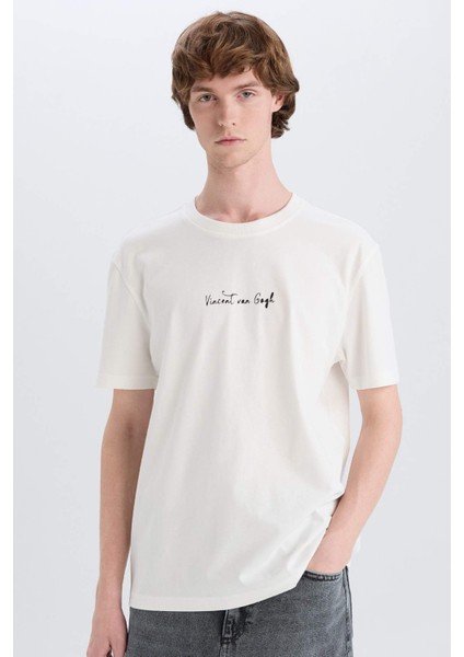 %100 Pamuk Van Gogh Regular Fit Bisiklet Yaka Sırt Baskılı Kısa Kollu Tişört D5474AX25SP