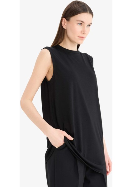 Regular Fit Bisiklet Yaka Basic Düz Kolsuz Tunik