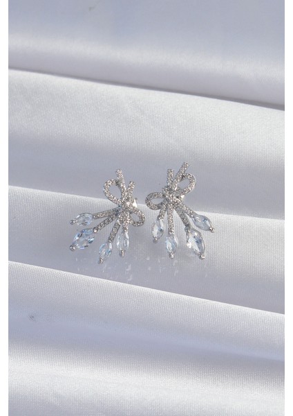 Pirinç Gümüş Renk Zirkon Taşlı Fiyonk Küpe - Lisinya fiyatları