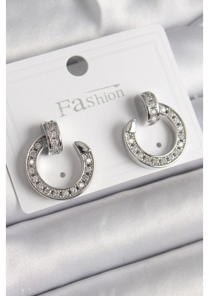 Pirinç Gümüş Renk Zirkon Taşlı Çivi Halka Model Kadın Küpe - Lisinya