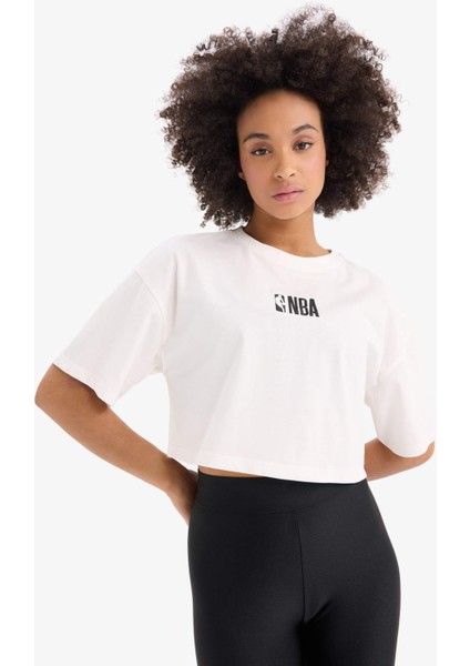 Fit NBA Wordmark Oversize Geniş Kalıp Bisiklet Yaka Nakış Baskı Sporcu Kısa Kollu Tişört D8799AX25SP