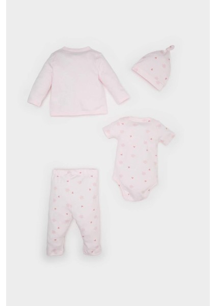 Kız Bebek Hastane Çıkışı 4'lü Takım Desenli Uzun Kollu Tişört Çıtçıtlı Kısa Kollu Body Beli Lastikli Alt Bere