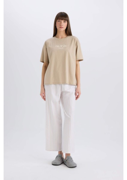 Pijama Takımı Regular Fit Bisiklet Yaka Baskılı Kısa Kollu Üst Çizgili Uzun Alt E3483AX25SP