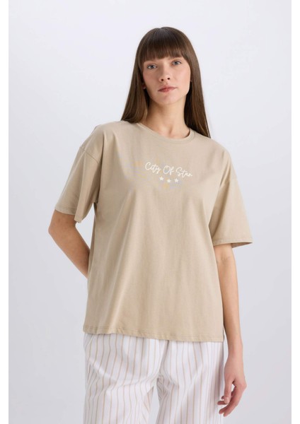 Pijama Takımı Regular Fit Bisiklet Yaka Baskılı Kısa Kollu Üst Çizgili Uzun Alt E3483AX25SP