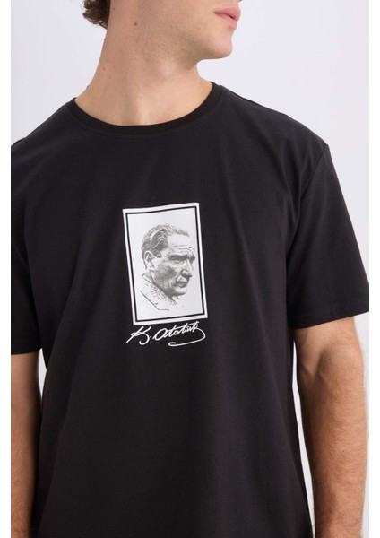 %100 Pamuk Regular Fit Bisiklet Yaka Atatürk Baskılı Kısa Kollu Tişört E5053AX24AU