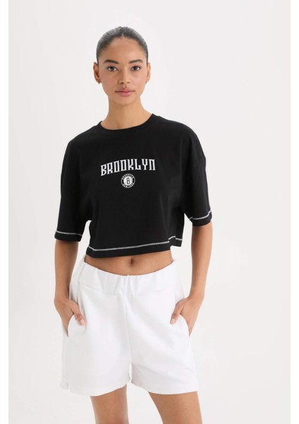 Fit NBA Brooklyn Nets Cropped Fit Bisiklet Yaka Kısa Kollu Tişört B9953AX25SM